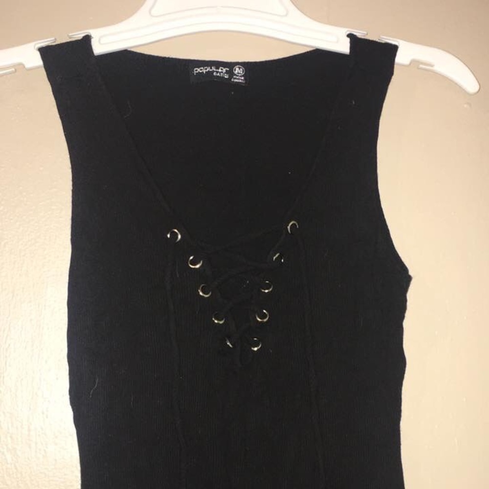 Simple cute black dress!